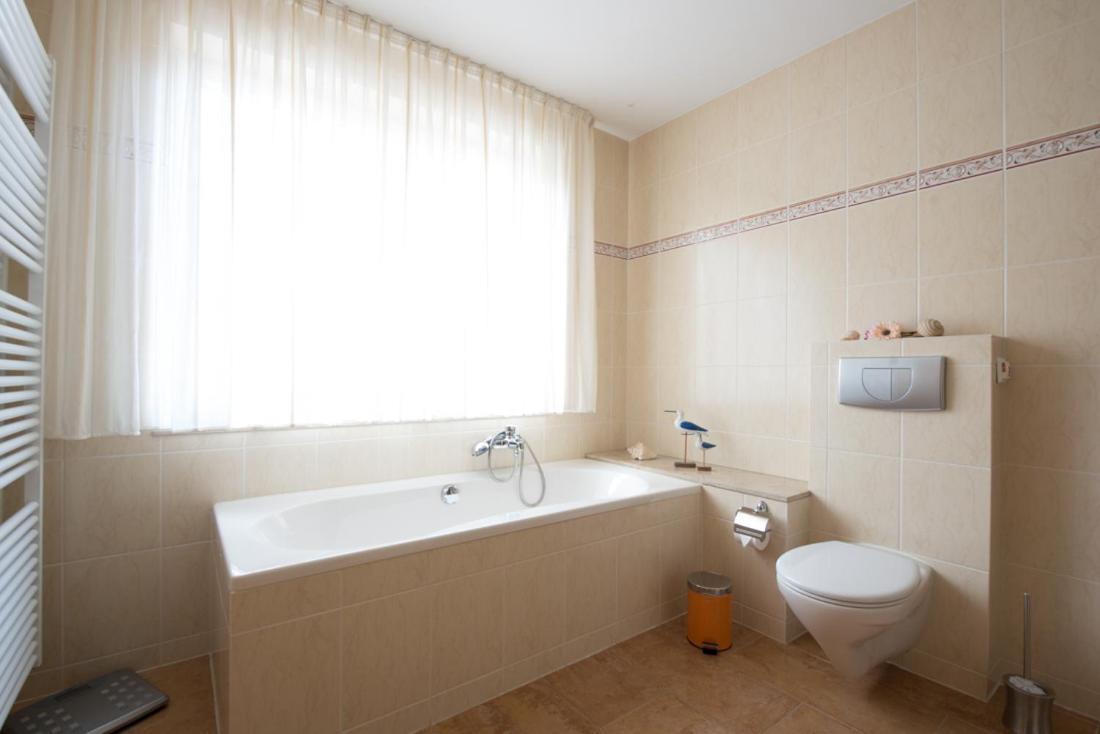 Feriendomizil Hoenow Holiday home *