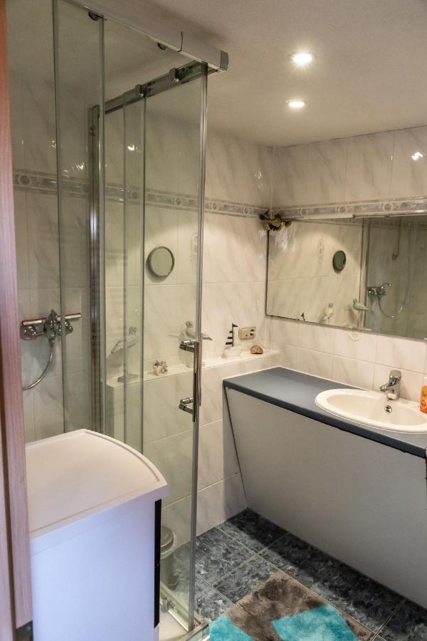 Feriendomizil Hoenow Holiday home Hoppegarten